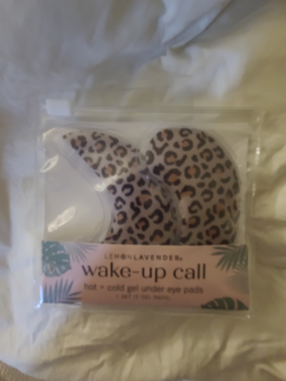 Lemon Lavender Wake-Up Call Hot + Cold Gel Under Eye Pads - Leopard Print